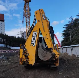 ქირავდება jcb 3cx