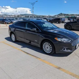 ქირავდება Ford Fusion 2014