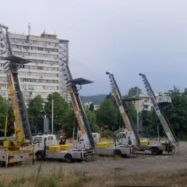  პიონერკა, კალათა, ამწე, ჟირაფი