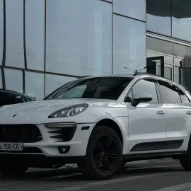 ქირავდება PORSCHE MACAN Sport