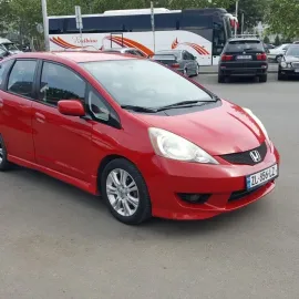 ქირავდება Honda FIT 2012